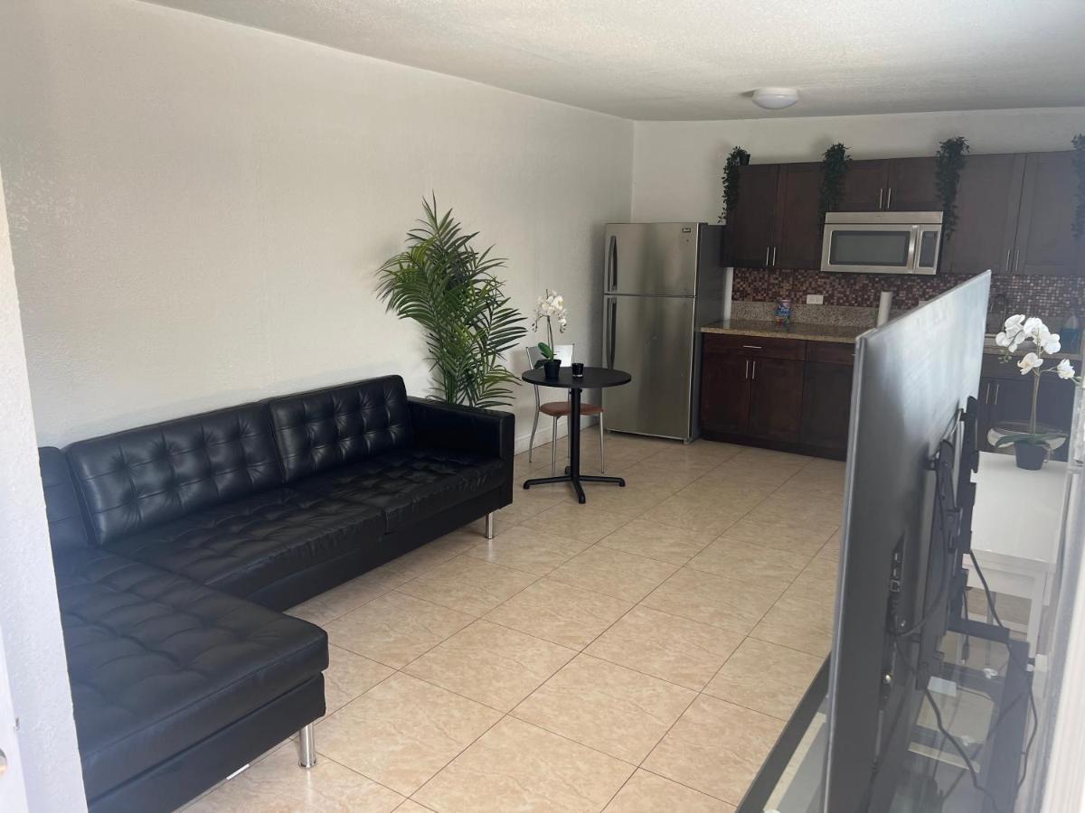 Miami Haven By Airport Villa Exterior foto